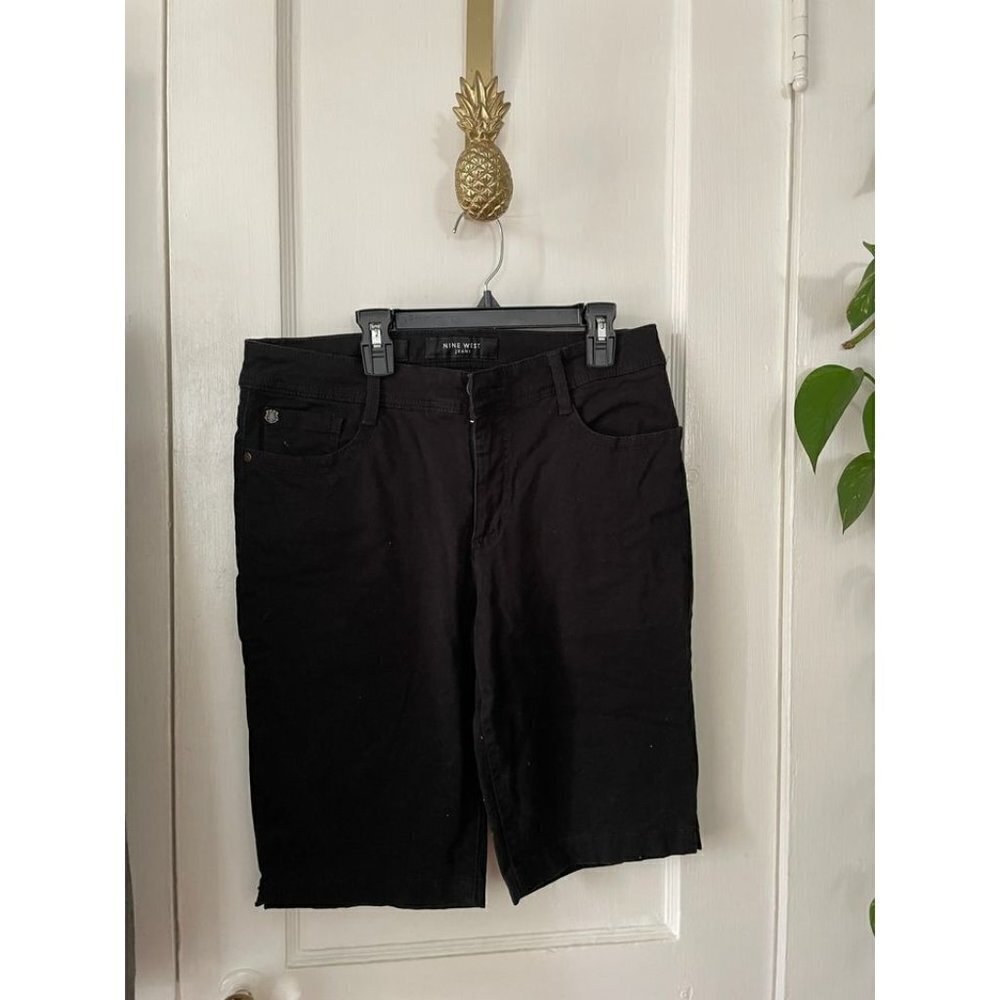 Nine West Jeans Women's size 10 Black Shorts